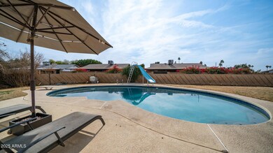 3433 W Mescal St-28