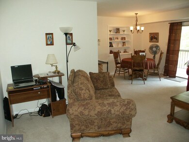 216 Park Terrace Ct SE unit 100, Vienna, VA 22180 - photo 5
