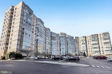 Potomac Ridge at Lansdowne Woods unit 621, Leesburg, VA 20176 - photo 2