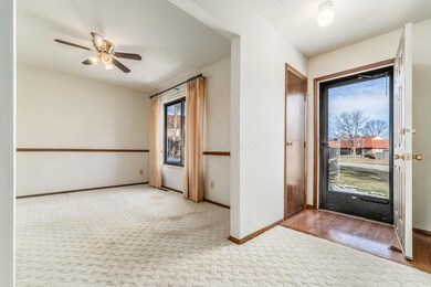 Entry/Foyer