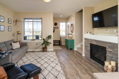 Entrance-4392 SW Canal