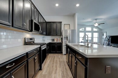 4971 Millican Dr, Pearland, TX 77584 - photo 4