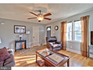 527 Bell Rd, Mount Ephraim, NJ 08059 - photo 4