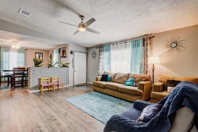 3626 Broad St, Houston, TX 77087 - photo 3