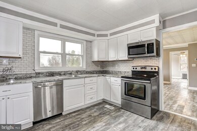 1119 Streaker Rd, Sykesville, MD 21784 - photo 7