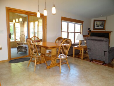 N9384 Wood Duck Cir, Belleville, WI 53508 - photo 7