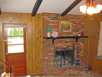 431 Pace Rd, Hendersonville, NC 28792 - photo 4