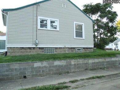 1624 22nd St NE, Canton, OH 44714 - photo 2