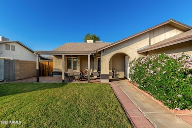 3416 W Phelps Rd, Phoenix, AZ 85053 - photo 4