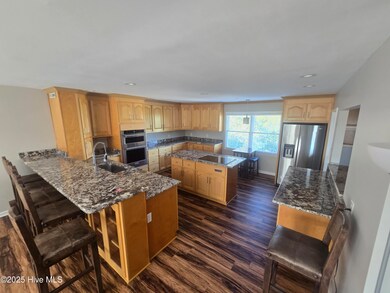 5901 Mclean St, Emerald Isle, NC 28594 - photo 5