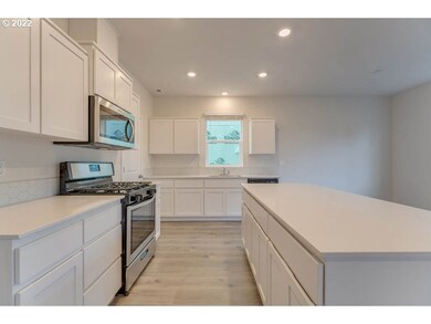 2910 Fenya St, Springfield, OR 97477 - photo 3