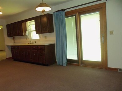 707 Kennedy Dr, Fort Branch, IN 47648 - photo 5