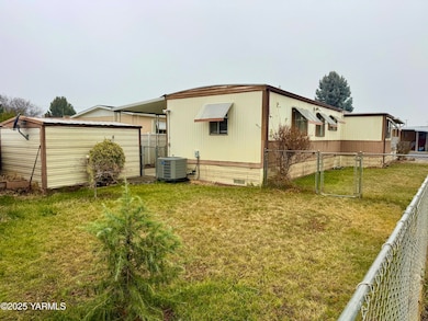 903 N 34th Ave unit 37, Yakima, WA 98902 - photo 6