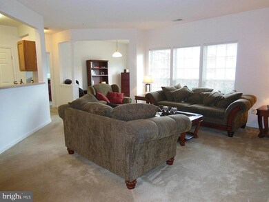 134 Glyndon Trace Dr, Reisterstown, MD 21136 - photo 2