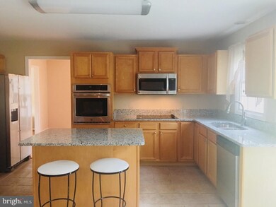 121 Appomattox Dr, Stephens City, VA 22655 - photo 3