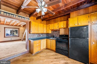 225 New St, Spring City, PA 19475 - photo 7