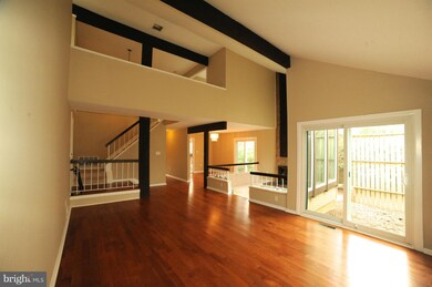 10513 Arrowood St, Fairfax, VA 22032 - photo 5