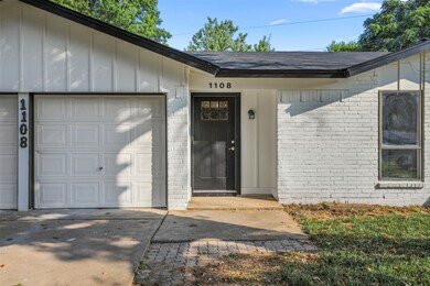 1108 Bryan Cir, Bedford, TX 76022 - photo 4
