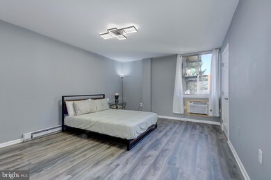 Barcroft Hills Condominium unit 212, Baileys Crossroads, VA 22041 - photo 5