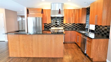 2215 Willow Ln, Rolling Meadows, IL 60008 - photo 2