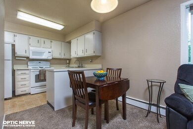 Kitchen/Dining
