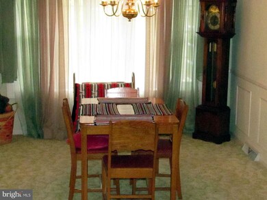 806 Lee Ave, Sykesville, MD 21784 - photo 3