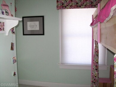 464 Julia St NE, Grand Rapids, MI 49505 - photo 7