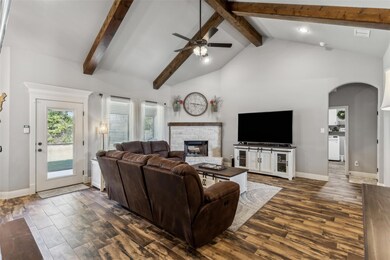 100 Landry Ave, Godley, TX 76044 - photo 6