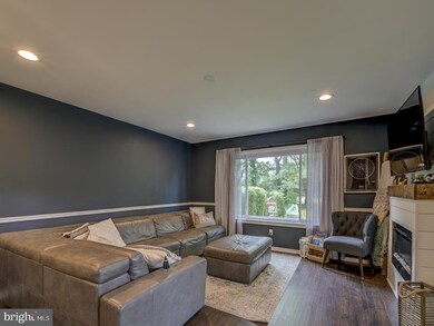 40 Edgemere Ave, Plainsboro, NJ 08536 - photo 5