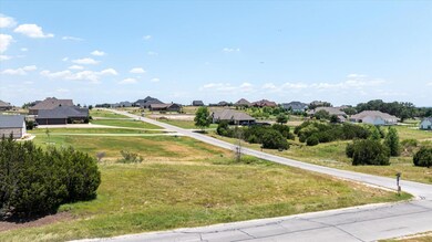200 Martin Dr, Granbury, TX 76049 - photo 6