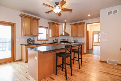 177 Glenway Rd, Brooklyn, WI 53521 - photo 3