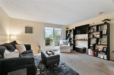 1023 Elm Ct, Oakdale, PA 15071 - photo 4