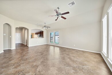 2610 Imperial Crossing Dr, Conroe, TX 77385 - photo 7