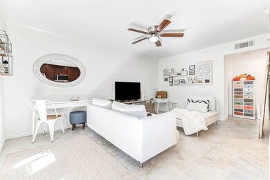 3928 W Alabama St unit 4, Houston, TX 77027 - photo 3