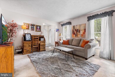 26 Jennifer Ln, Morrisville, PA 19067 - photo 5