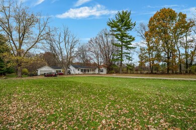 2001 Hogback Rd-106
