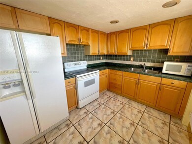 Byron Gardens Condominium unit 704, Miami Beach, FL 33141 - photo 3