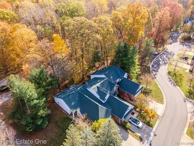 691 Chestnut Dr unit 24, Wixom, MI 48393 - photo 6