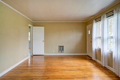 123 Joe Carr Rd, Johnson City, TN 37601 - photo 2