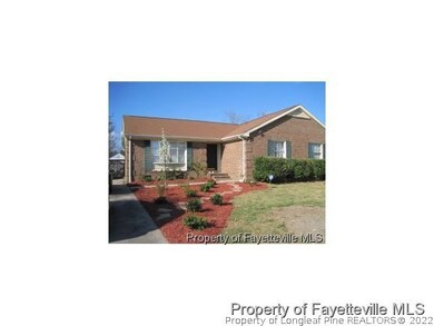 4442 Chesterbrook Dr, Fayetteville, NC 28314 - photo 2