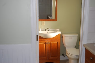 1960 Lakeview Ave, Dracut, MA 01826 - photo 6