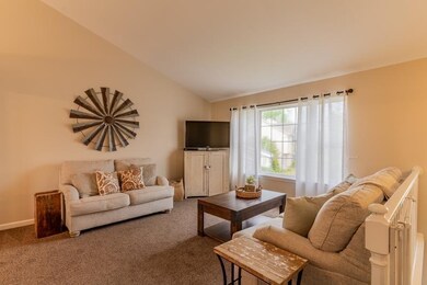 5501 N Leawood Ct, Peoria, IL 61615 - photo 2