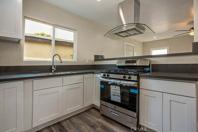 11763 Compton Ave, Los Angeles, CA 90059 - photo 6