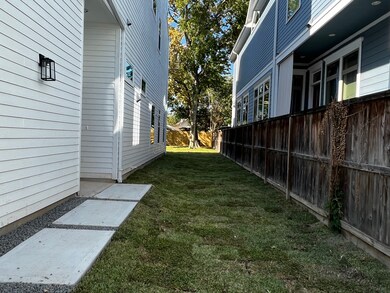 509 W 25th St, Houston, TX 77008 - photo 2