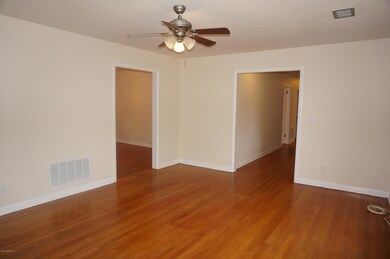 1033 Townsend Blvd, Jacksonville, FL 32211 - photo 5