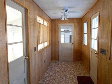 Porch - Enclosed Breezeway