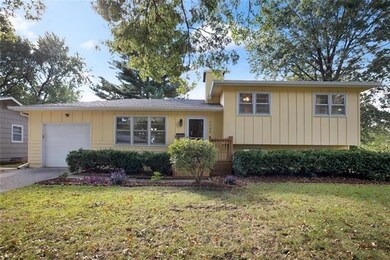 7102 Larsen Ln, Shawnee, KS 66203 - photo 2