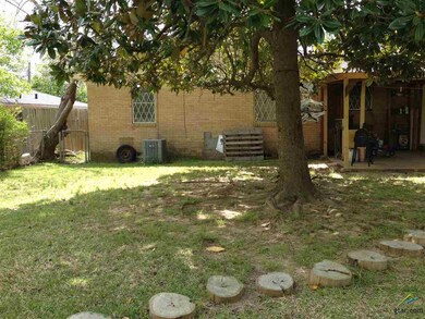 2422 Plume Dr, Tyler, TX 75703 - photo 5