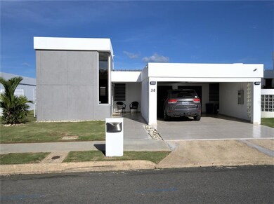 38 Hortensia, Carolina, PR 00987 - photo 2