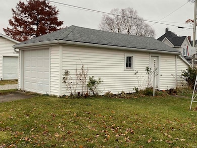 201 E Vine St, van Buren, IN 46991 - photo 3